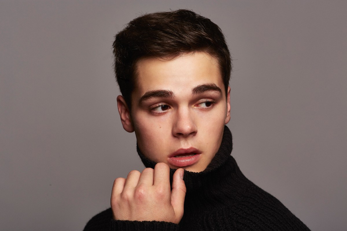 Gather all your friends for AJ Mitchell’s Manila mall&nbsp;shows!