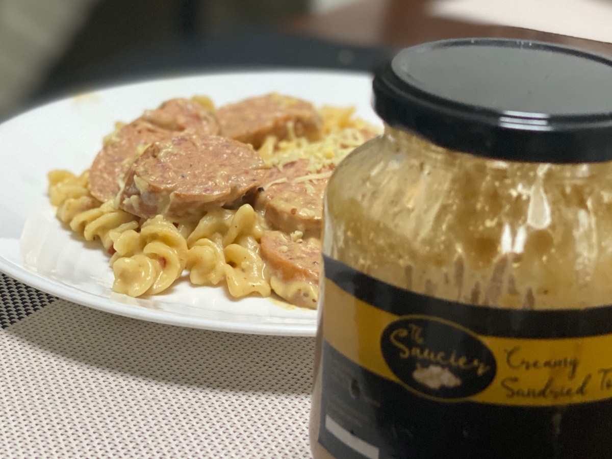 #QuarantineCookbook: Sausage Pasta with The Saucier’s Creamy Sundried&nbsp;Tomatoes