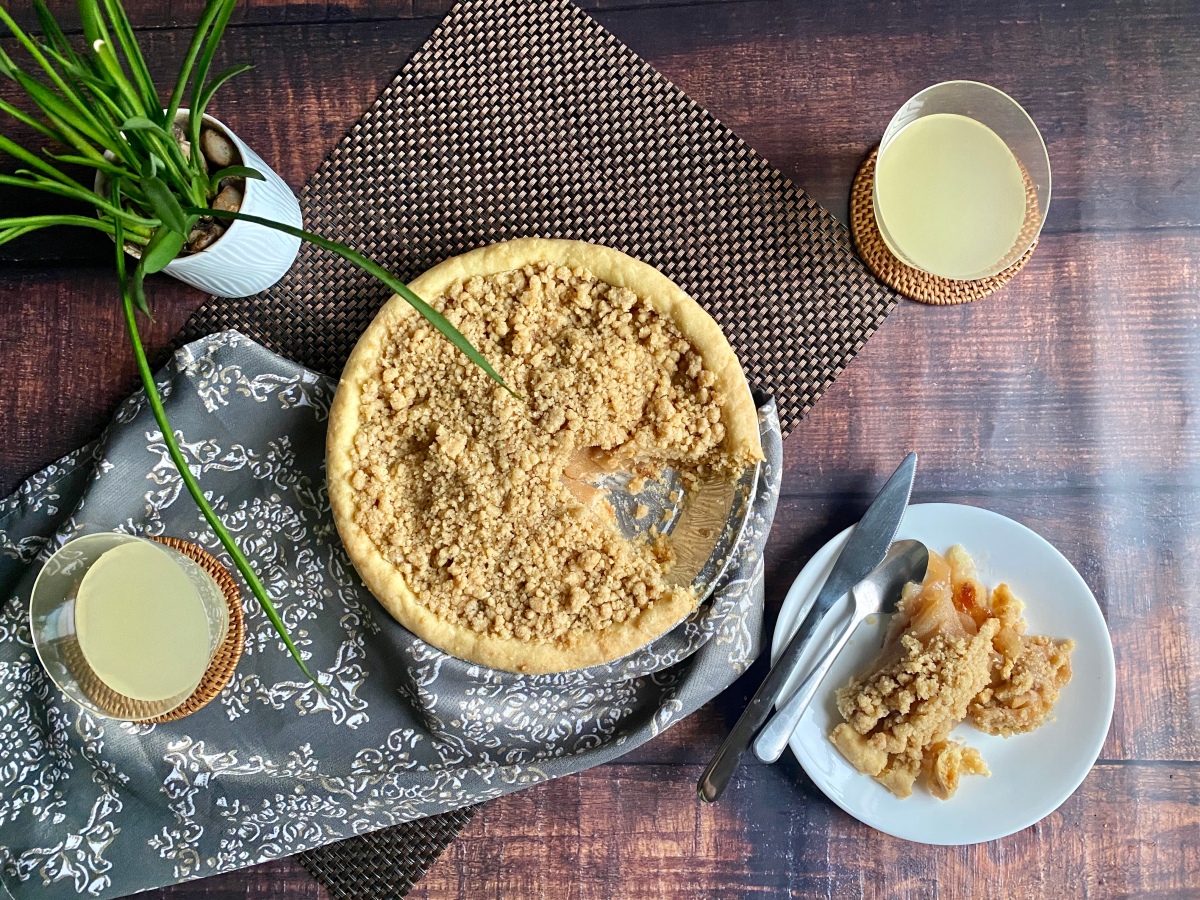 A delicious taste of home with Tia Carmen’s Apple Crumble