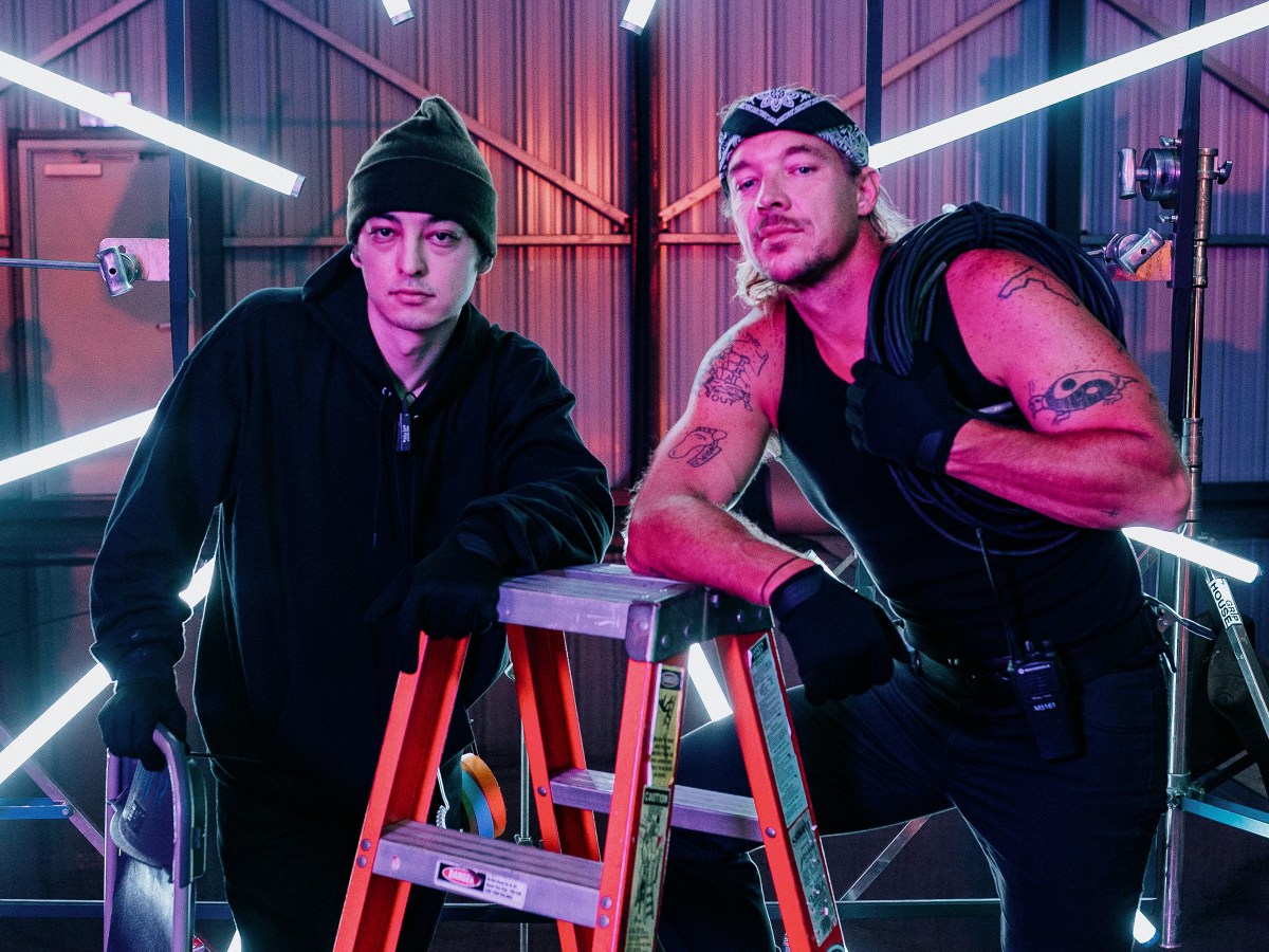 Joji & Diplo struggle as PAs in “DAYLIGHT” music&nbsp;video