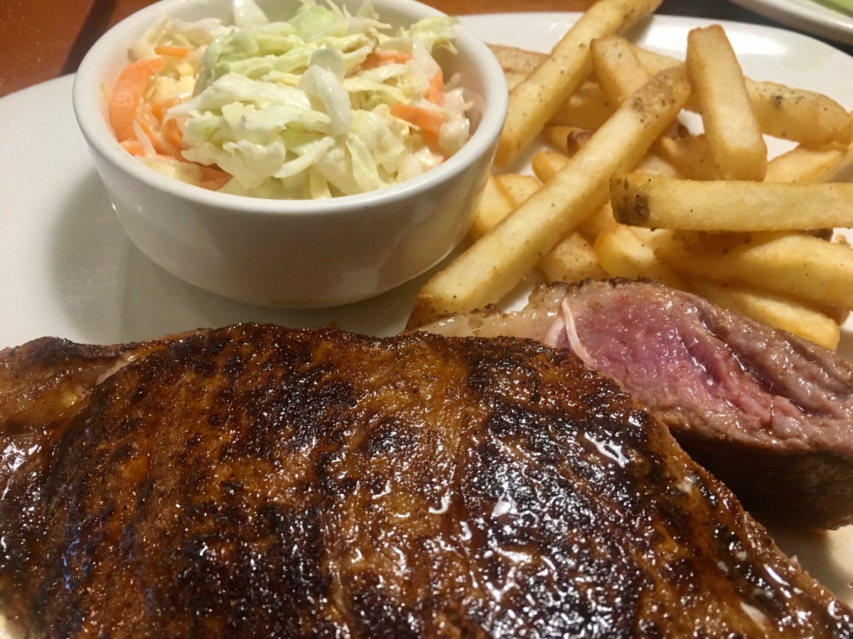 Outback Steakhouse, MOA&nbsp;Complex