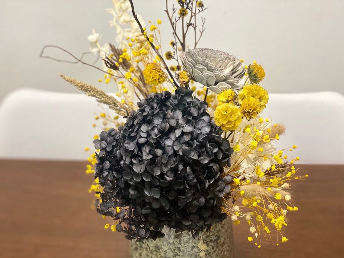 Tell your tales with Stories and Blossoms’ preserved flower&nbsp;arrangements