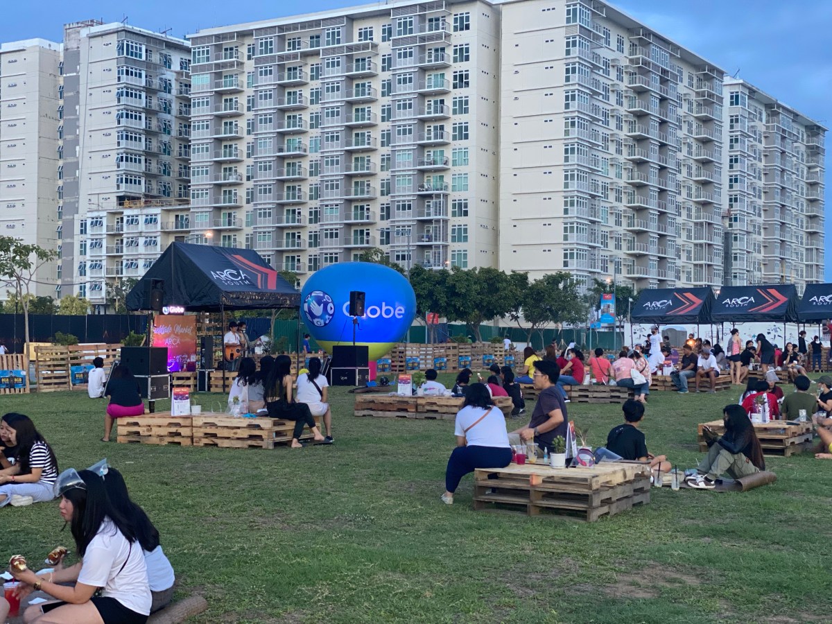 3 reasons to chill out and pig out at Arca South’s Fieldside&nbsp;Market