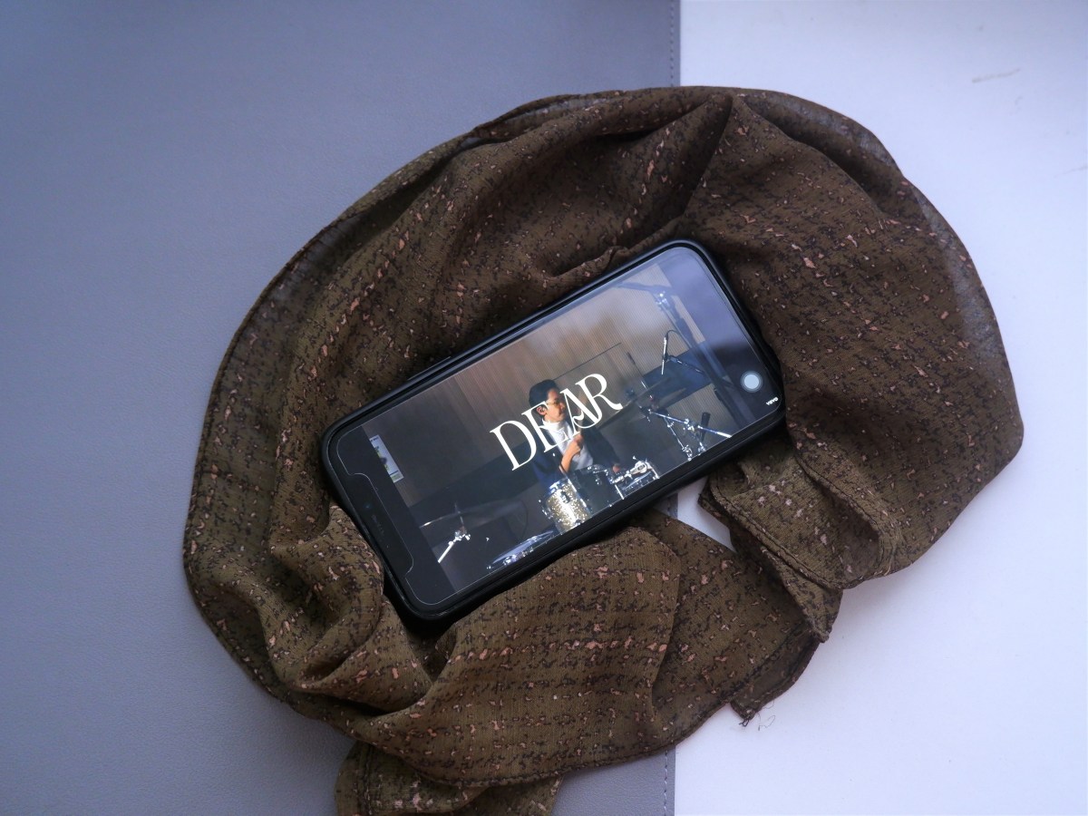 Ben&Ben delivers a love song that is unapologetically bare in its messaging on&nbsp;“Dear”