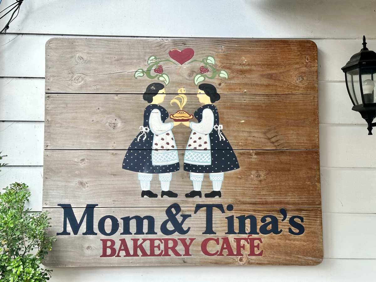 Indulge in delicious comfort food at Mom & Tina’s
